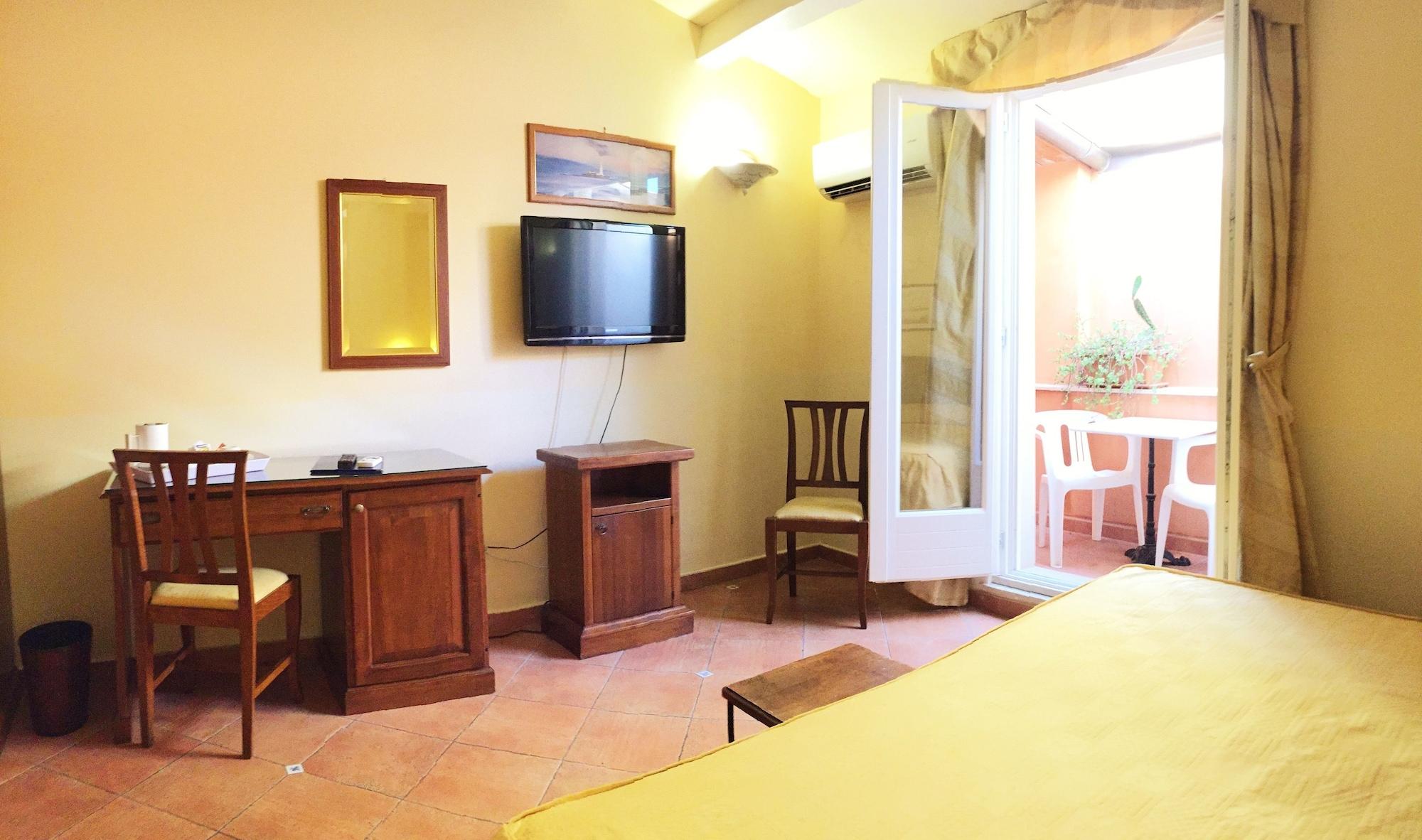 Hotel Mediterraneo Syracuse Exterior foto